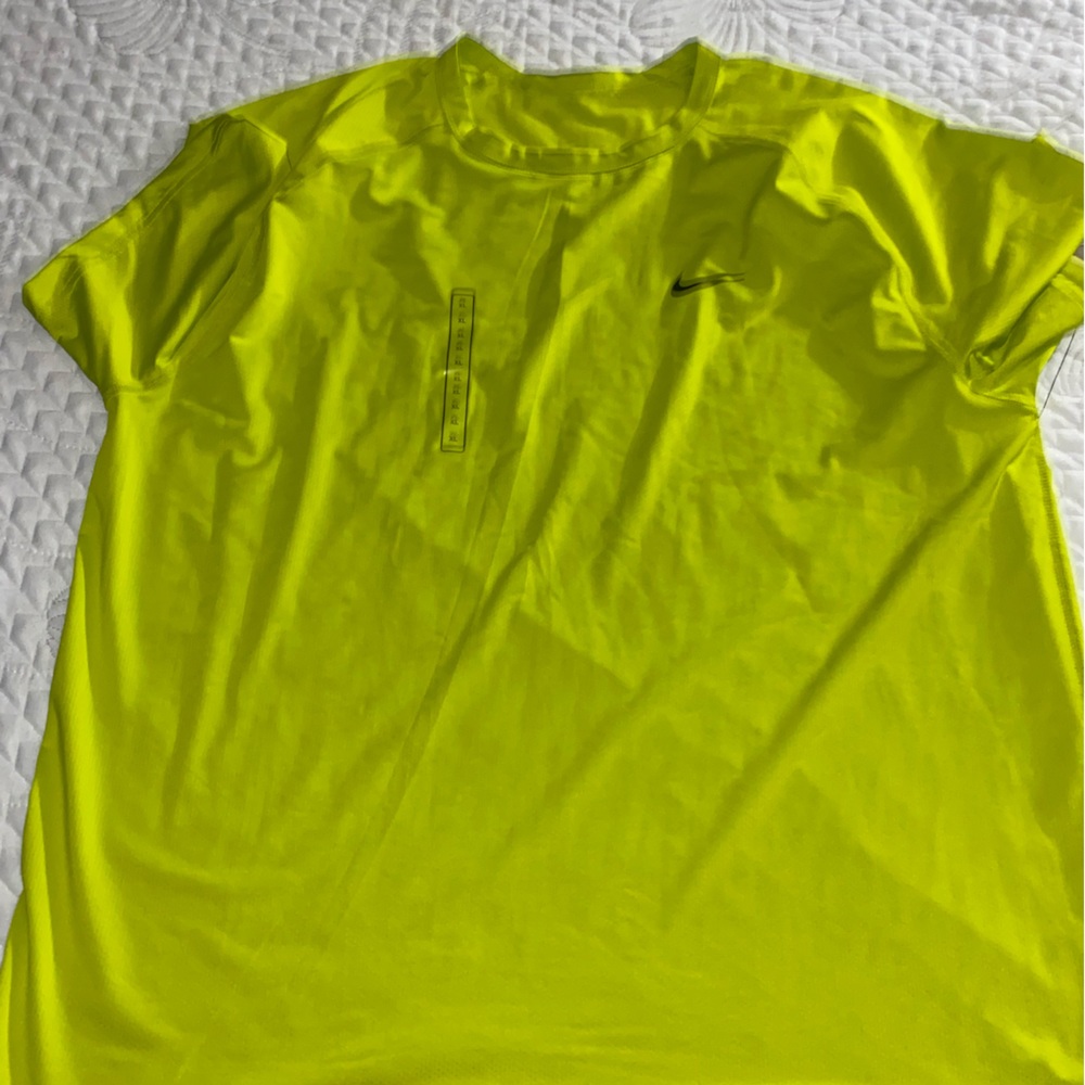 Brand new with tags dri-fit never been worn XL